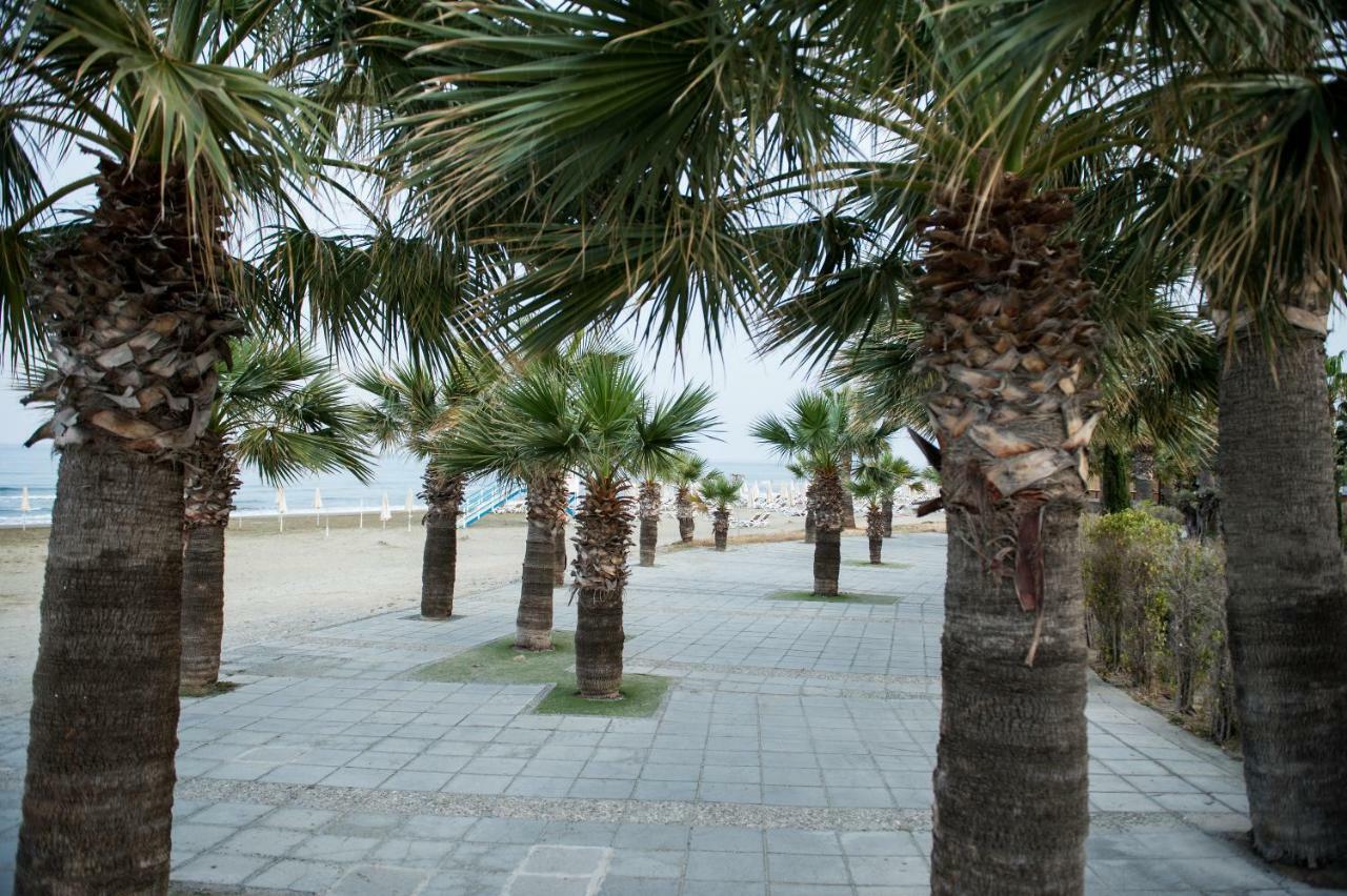 Sophia Court Apartment Larnaca Luaran gambar